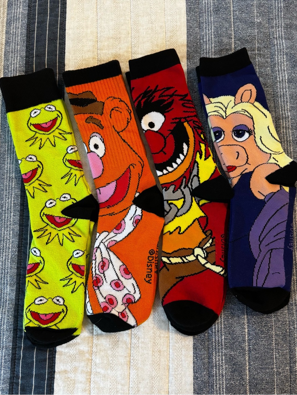 4 Pairs NWOT Muppet Socks